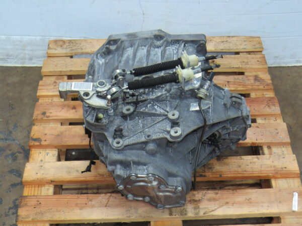 Mini Cooper S Manual Transmission 6-Speed 52k 11-16 - Image 7