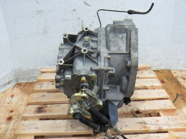 05-08 Mini Cooper Manual Transmission 6 Speed Supercharged - Image 5